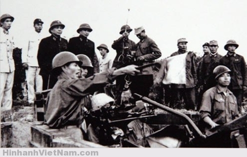 Ảnh hiếm về Đại Tướng Võ Nguyên Giáp (1954 - 1975) Ảnh hiếm về Đại Tướng Võ Nguyên Giáp (1954 - 1975)