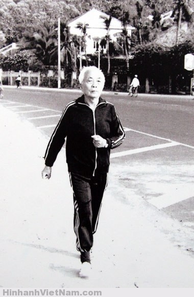 Ảnh hiếm về Đại Tướng Võ Nguyên Giáp (1954 - 1975) Ảnh hiếm về Đại Tướng Võ Nguyên Giáp (1954 - 1975)