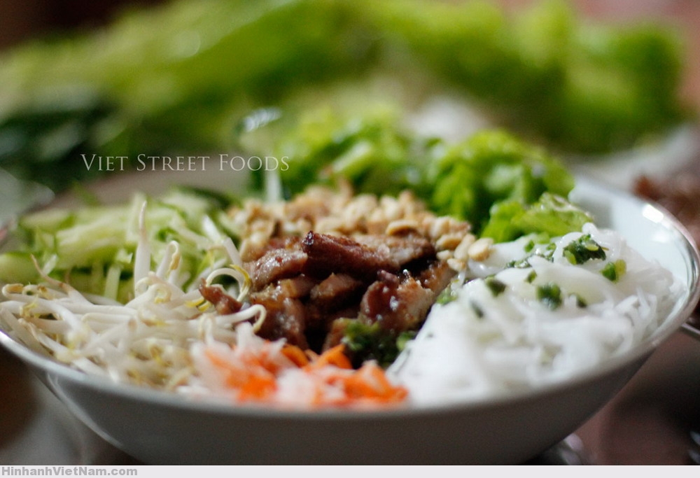 Các món ăn đường phố ngon nhất của Việt Nam